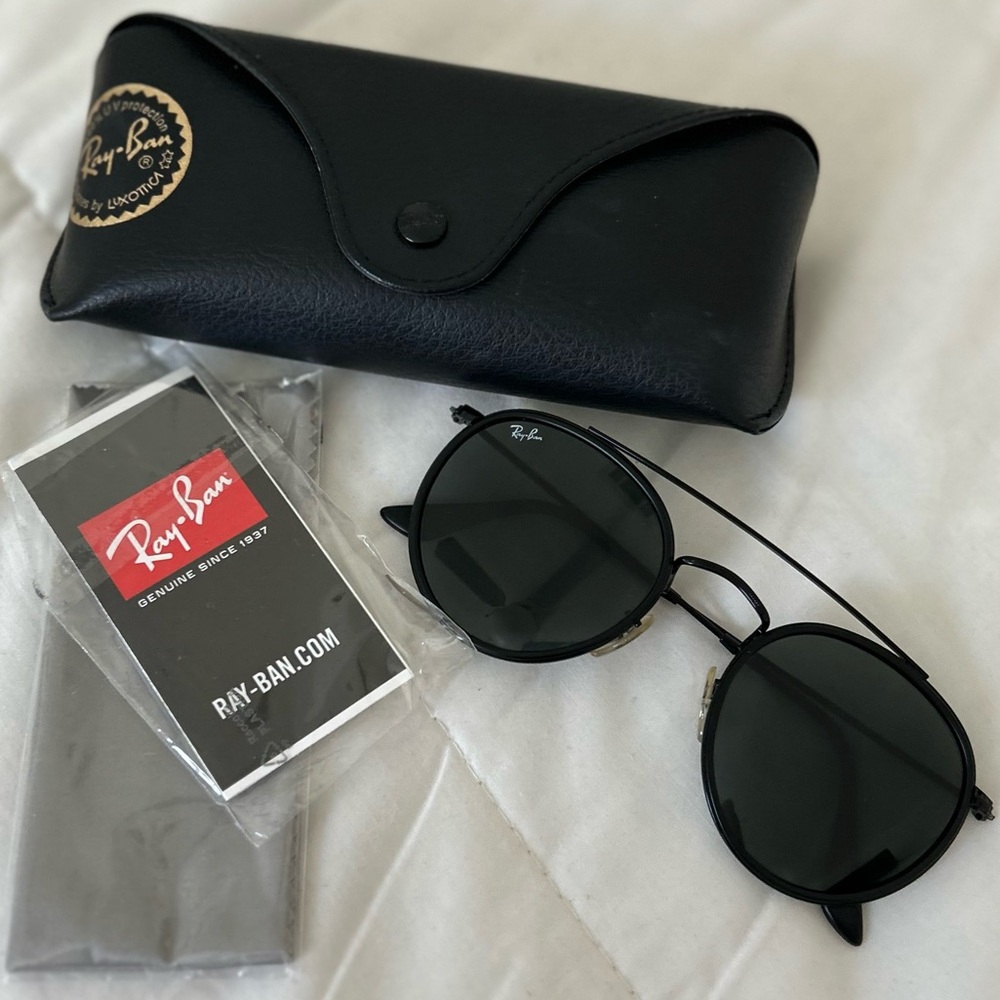 Ray-Ban Black Round double bridge sunglasses